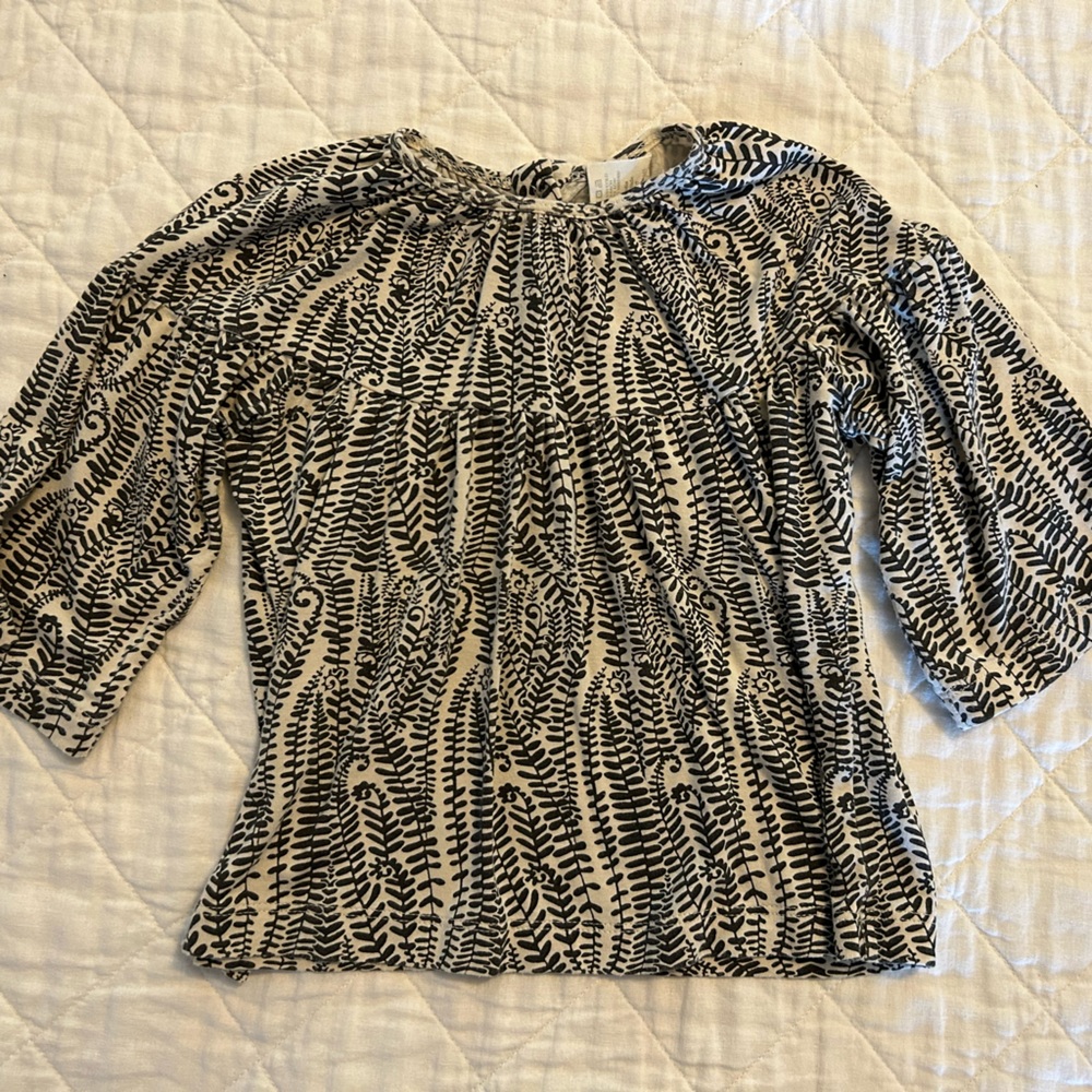 Wood’s collection 2t Kate Quinn top